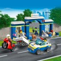 LEGO Klocki City 60370 Posterunek policji - pościg