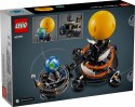 LEGO Klocki Technic 42179 Planeta Ziemia i Księżyc na orbicie